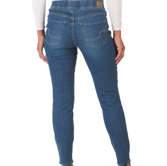 Nwt pull on sun worshiper Jeans by Levi's medium blue shaping - Picture 2 of 6